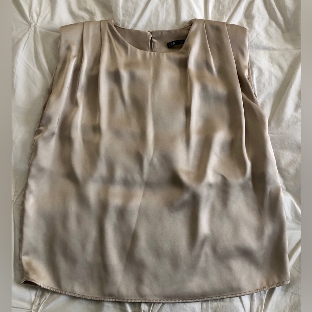 Zara Champagne Color Silk Sleeveless Blouse with Shoulder Pads Size XS